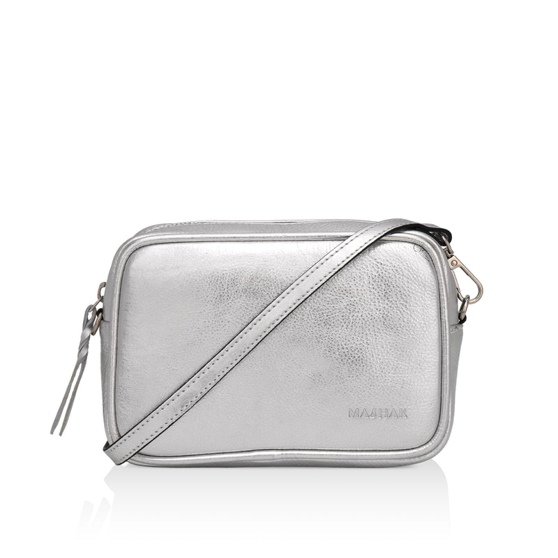 Lumina: Metallic Leather Crossbody Bag (Silver)