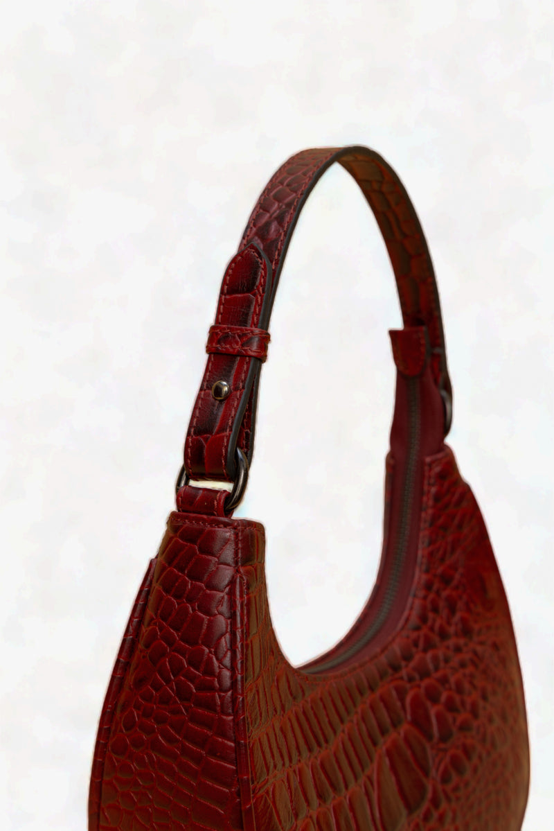 Dazzlo: Luxury Leather Shoulder Bag (Cherry Red)