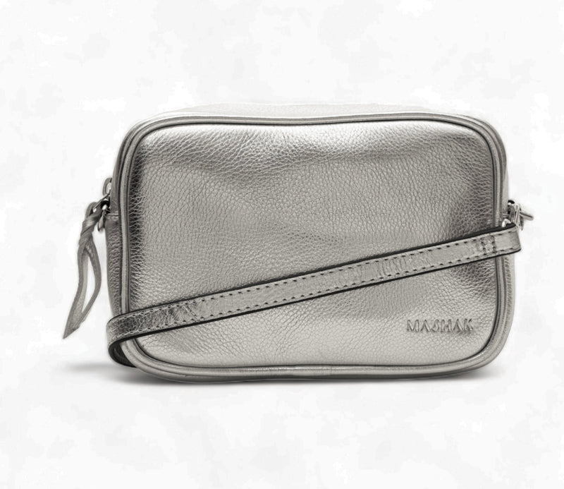 Lumina: Metallic Leather Crossbody Bag (Silver)